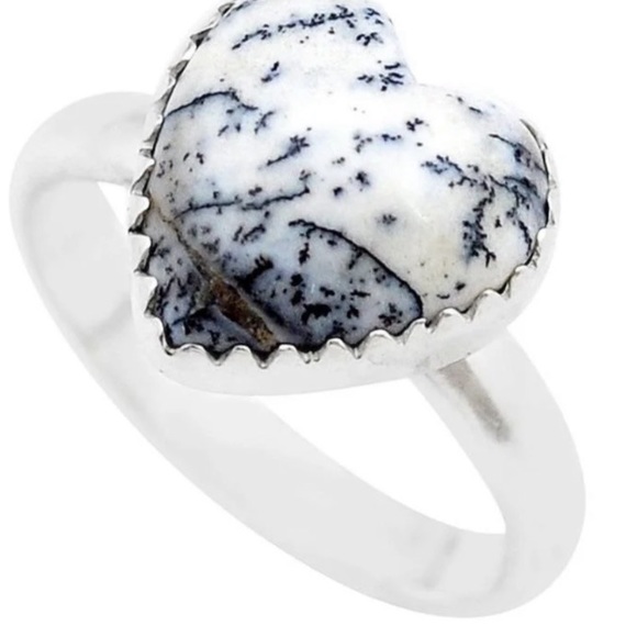 Estate NIB- Natural White Dendrite Opal Sterling Silver Heart Ring (APPRAISED) - Picture 8 of 12